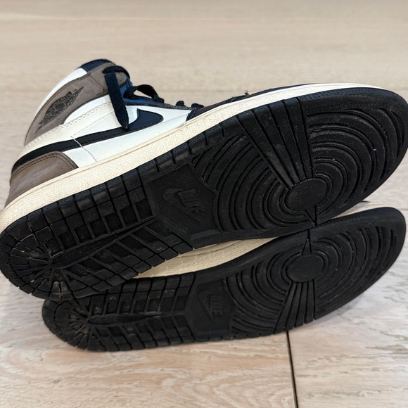 Nike Air Jordan 1 High OG in Dark Mocha Men’s Size 7 - Picture 6 of 11